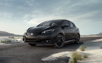 Side view of Nissan LEAF | Nissan of Bowie in Bowie MD