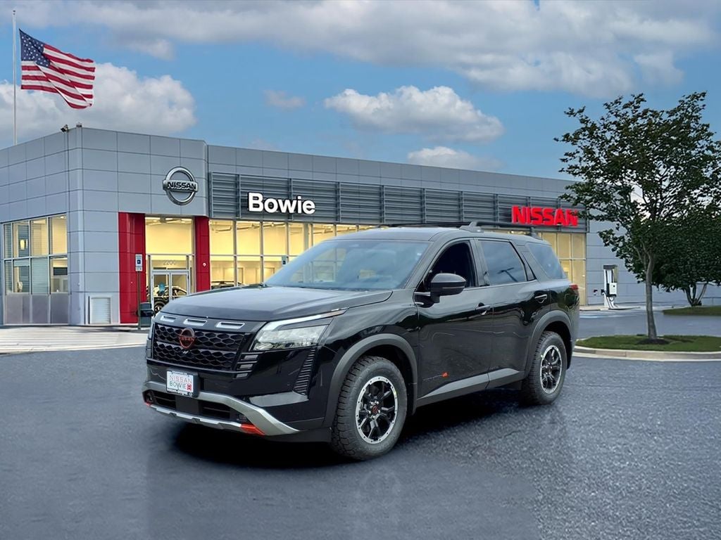2026 Nissan Pathfinder Rock Creek in Super Black — front three-quarter view