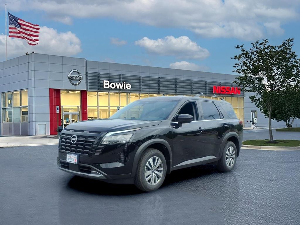 2026 Nissan Pathfinder SL in Super Black — front three-quarter view