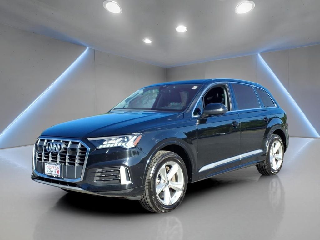 2024 Audi Q7 45 Premium Plus quattro in Mythos Black Metallic — front three-quarter view