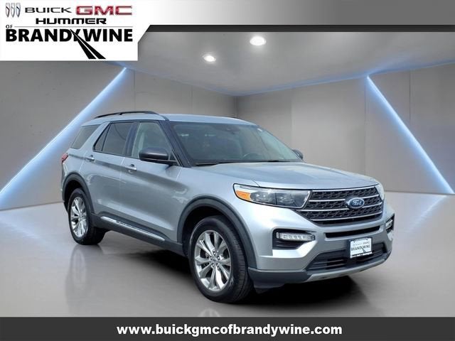 2023 Ford Explorer — side profile view