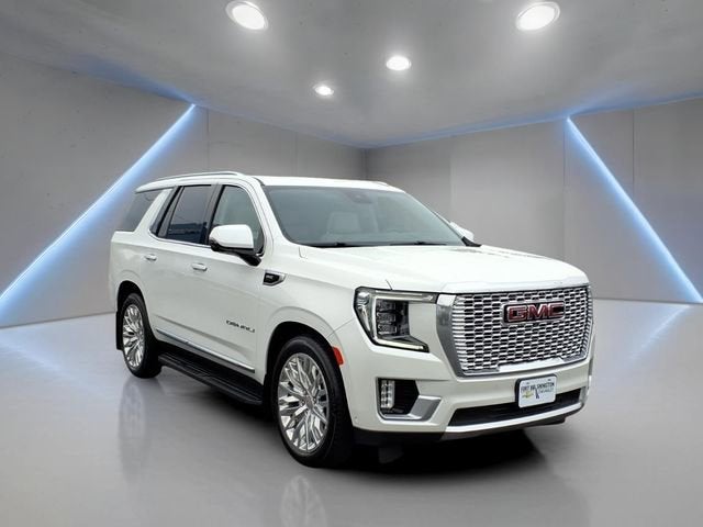 2024 GMC Yukon Denali in White Frost Tricoat — front three-quarter view