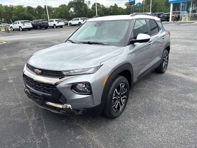 2023 Chevrolet Trailblazer ACTIV in Sterling Gray Metallic — front three-quarter view